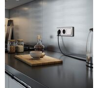 Розетка с заземлением и шторками (глянцевый никель) / W1171102