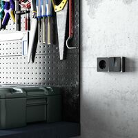 Розетка с заземлением Gallant (черный/хром) / W5071035