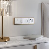 Рамка на 4 поста (белый/золотистая латунь, Baguette) / W0042853