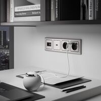 Розетка с заземлением (глянцевый никель) / W1171002