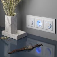 Рамка на 3 поста (белый матовый, Favorit) / W0031105