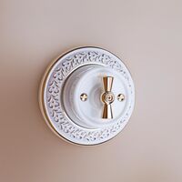 Рамка на 1 пост Retro (белое золото, Antik Runda) / WL70-frame-01