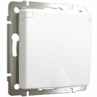 Розетка с заземлением и шторками c крышкой IP44 (белый матовый) / W1171261