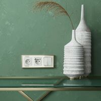 Рамка на 3 поста (айвори/латунь, Baguette) / W0032851