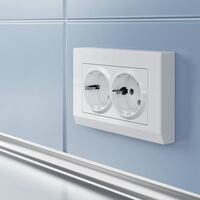 Розетка двойная с заземлением (белый) / W1172001