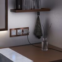 Розетка влагозащ. с зазем. с защит. крышкой и шторками (серебряный) / W1171206