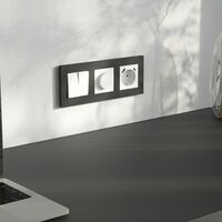 Розетка с заземлением, шторками и USB тип A+C (белый матовый) / Werkel W1171761